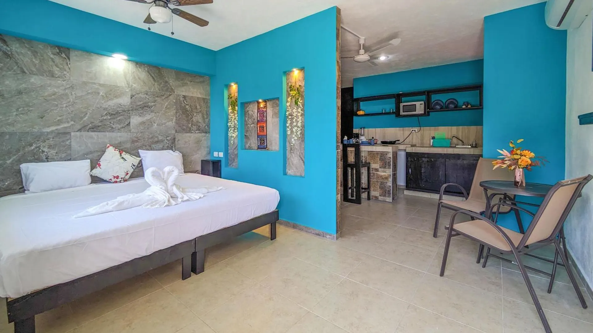 500M To Beach Cenote L Memory Foam King Beds L Kitchen Bikes Ac 7A7B Playa del Carmen Mexiko